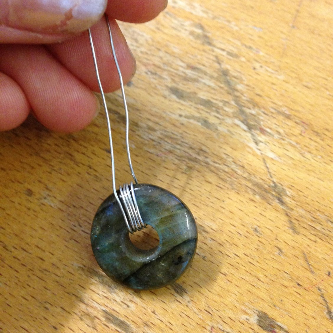 How To Wire Wrap A Gemstone Donut